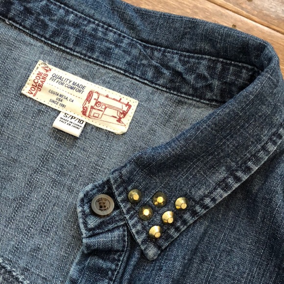 Volcom fitted jean shirt - Picture 3 of 4